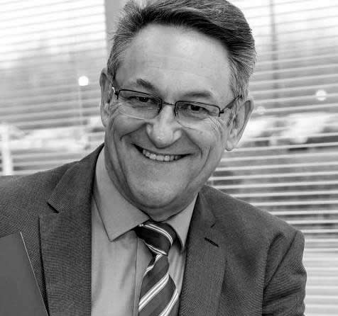 Steve - Financial adviser Swindon Steve Murray is Chief Relationship Manager Swindon