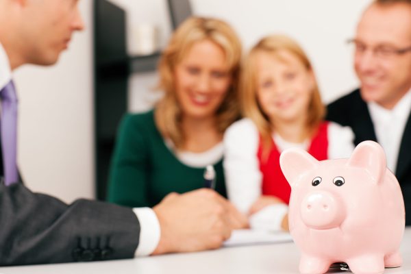 Experienced financial adviser providing expert advice to a family in Swindon