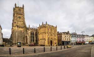 Cirencester town centre and church near St James’s Place headquarters