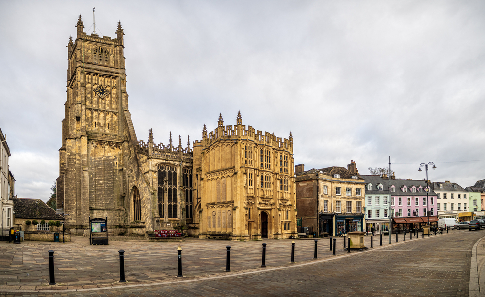 Cirencester town centre and church near St James’s Place headquarters