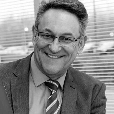 Steve - Financial adviser Swindon Steve Murray is Chief Relationship Manager Swindon